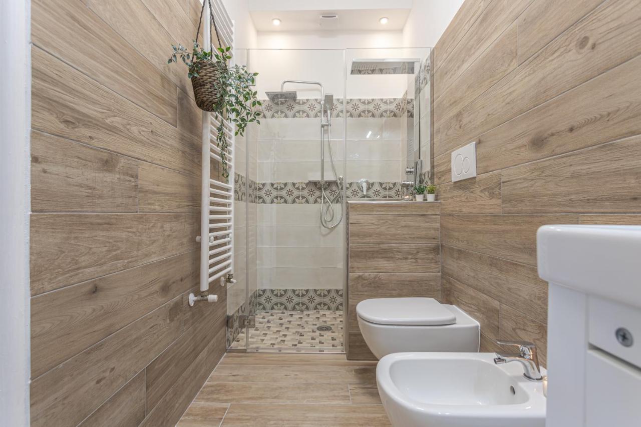 Adriana'S Suites In Prati Close To Vatican Museum Rome Bagian luar foto