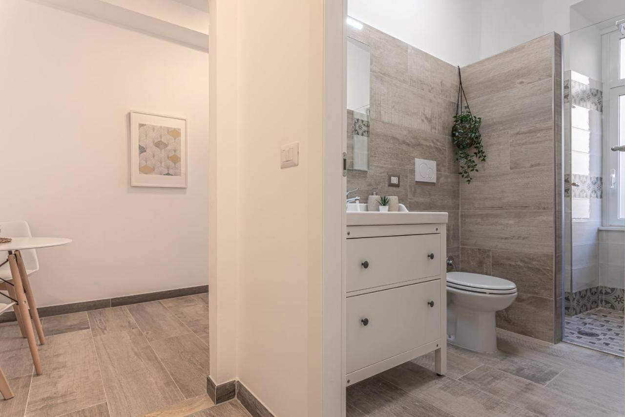 Adriana'S Suites In Prati Close To Vatican Museum Rome Bagian luar foto