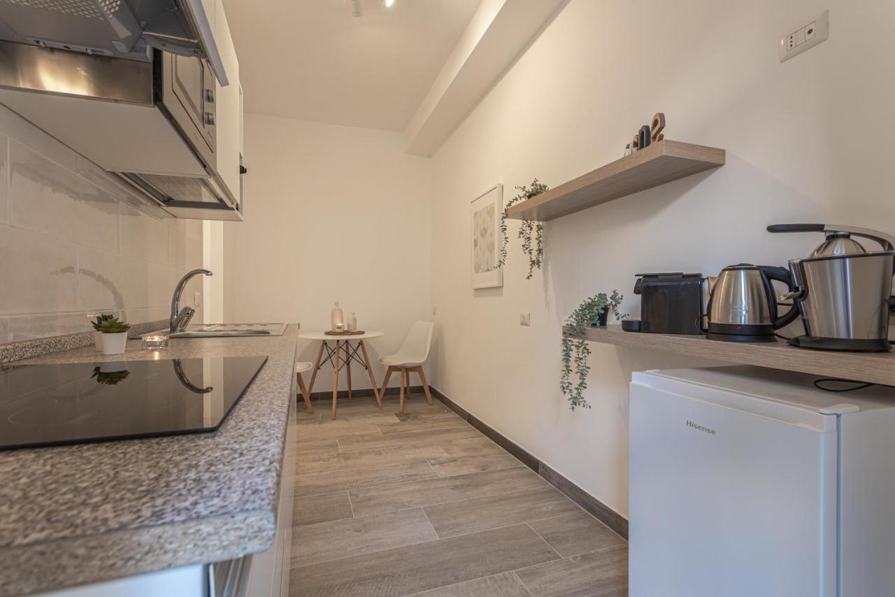 Adriana'S Suites In Prati Close To Vatican Museum Rome Bagian luar foto